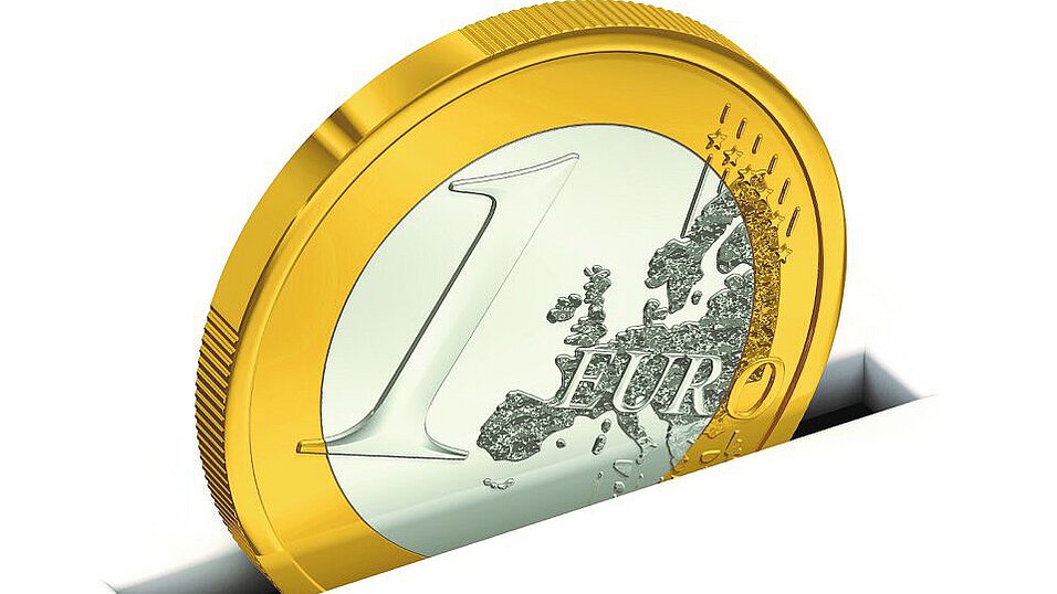 Quelle: shutterstock / 165106430 Münzschlitz Sparen