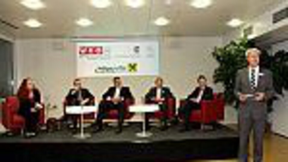 Podiumsdiskussion CONSULTATIO Podiumsdiskussion CONSULTATIO