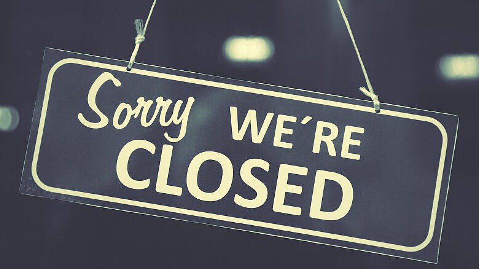 Quelle: shutterstock / 281632022 Geschlossen Corona Lockdown